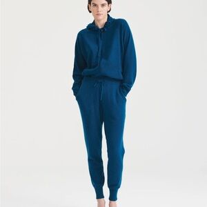 Signature Cashmere Jogger